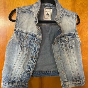 Jean vest